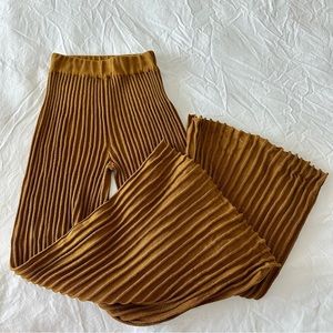 Misha & Puff Accordion Entrechat Pants in Antique Brass